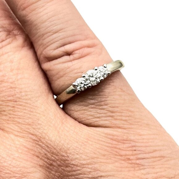 Estate MagicGlo 14K Yellow Gold 3 Stone Diamond Ring Size 8 Vintage Anniversary - Picture 8 of 8